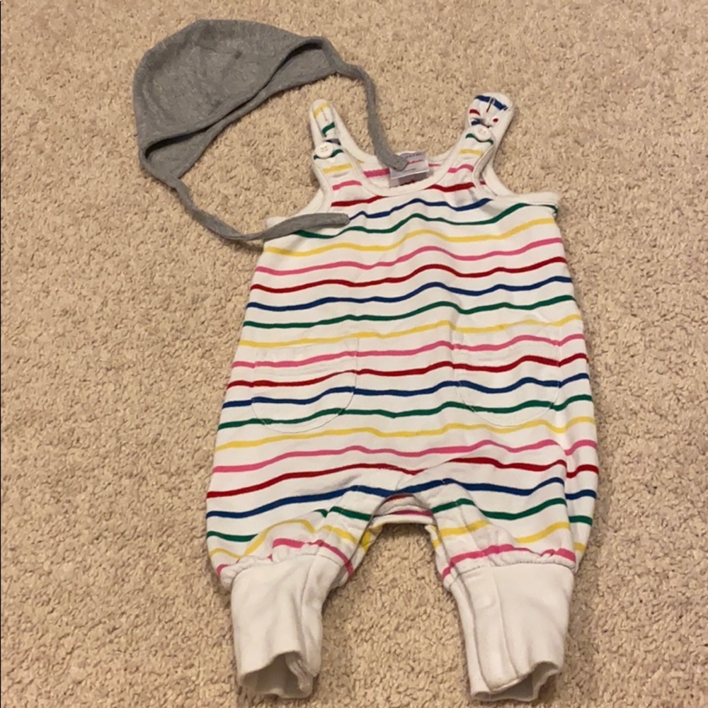 Rainbow romper + hat (0-3 months)